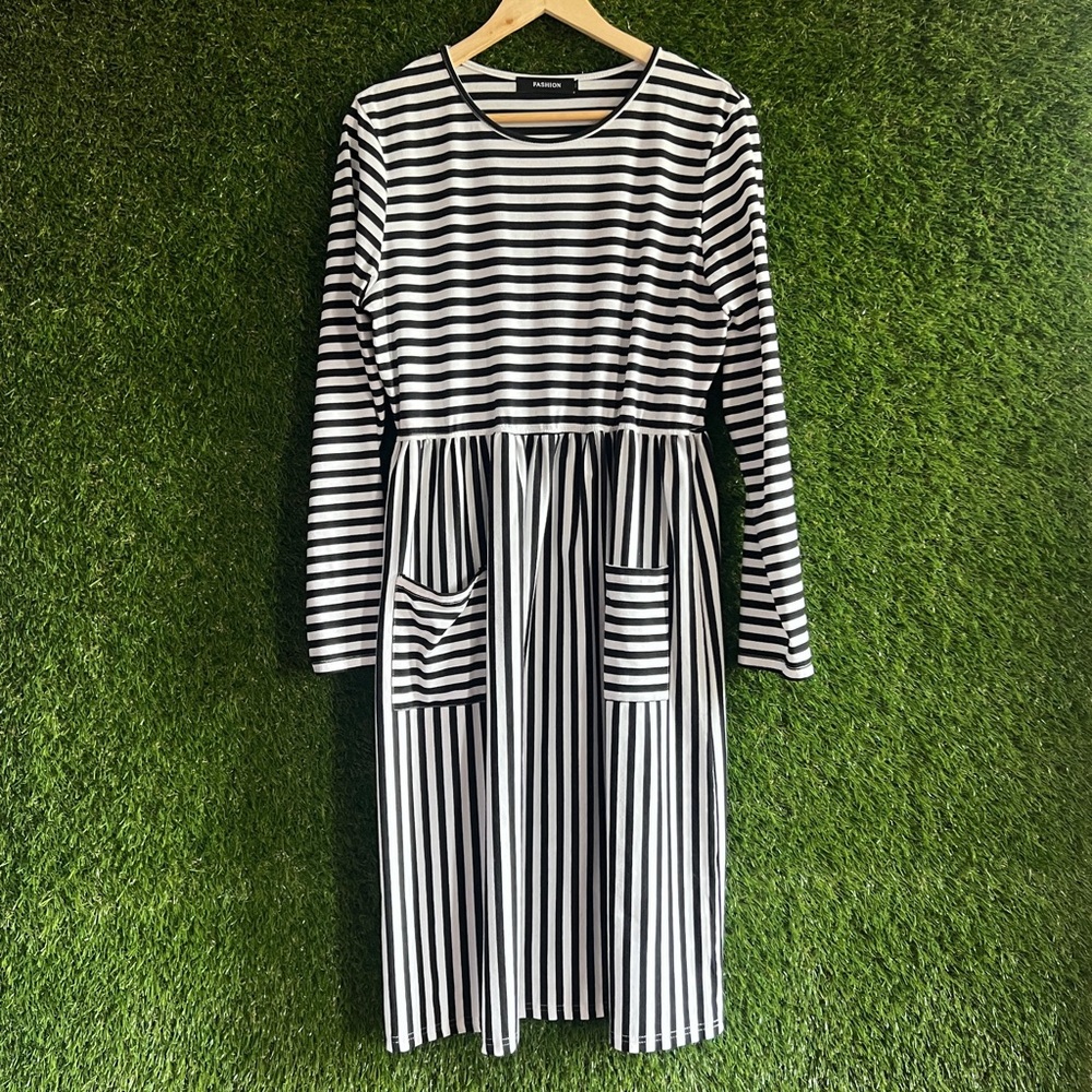 Fashion Striped Knit Long Sleeve Dress